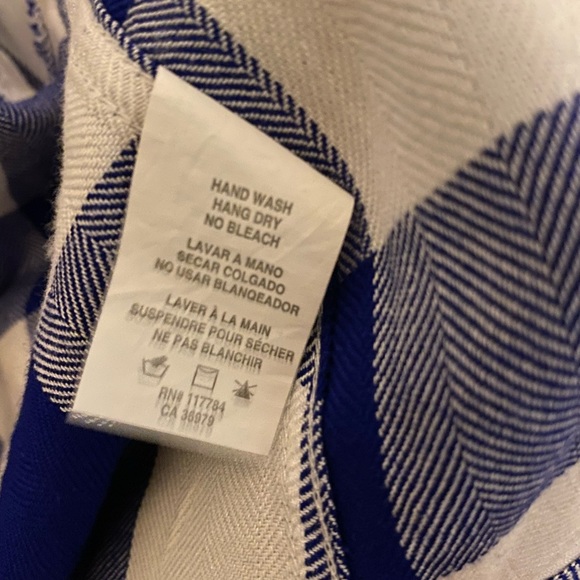 Rails never worn xs button up - Picture 4 of 12